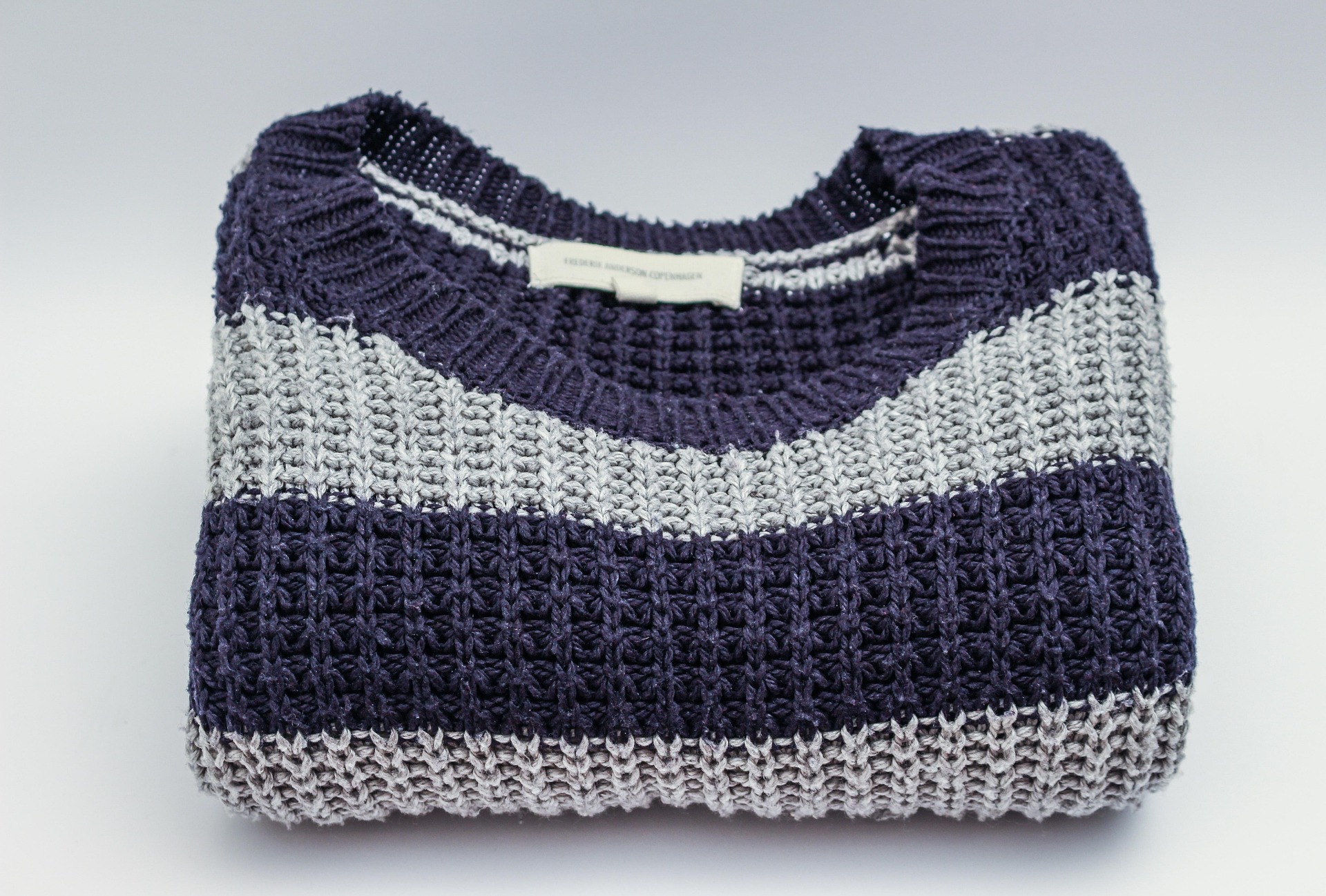 Woven Sweater in Silver & Blue
